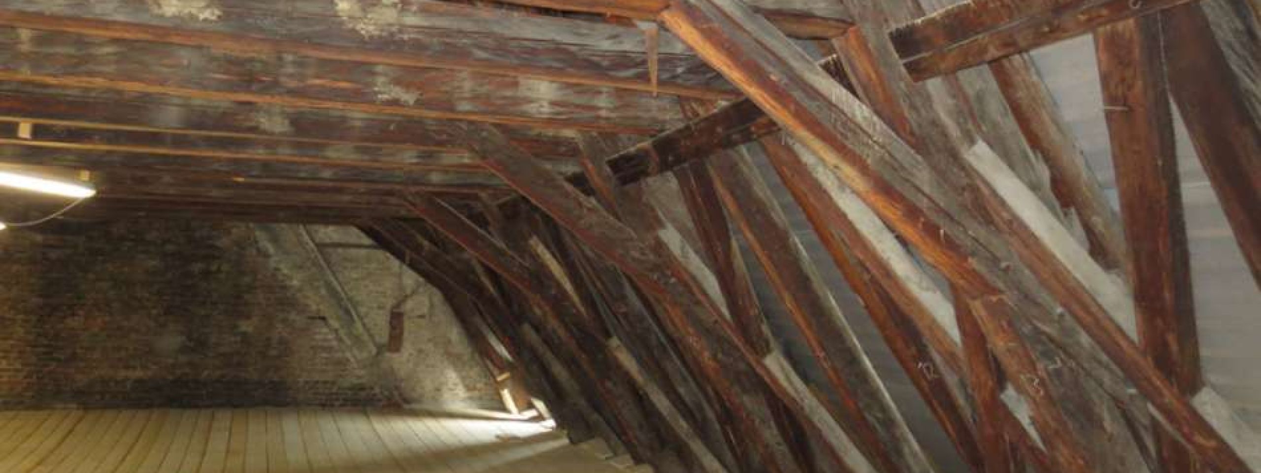 Sanierung einer denkmalschützten Dachstuhlkonstruktion